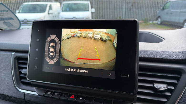 Nissan Primastar 30 L2 Diesel 2.0 dCi 130ps H1 Tekna Crew Van